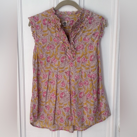 Ivy James High Neck Ruffles Sleeveless Floral Pleated Accent Top NWT Size XS - Picture 3 of 13